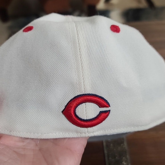 Kids Chief Wahoo Cleveland Indians New Era 59FIFTY fitted  Cleveland Indians Embroidered Chief wahoo logo Mitchell ness baseball hat